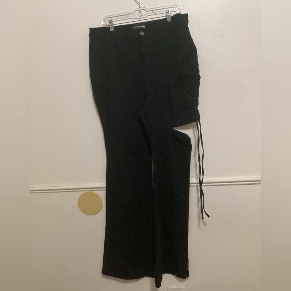 Fashion Nova A Little 90’s Flare High Rise Jean
